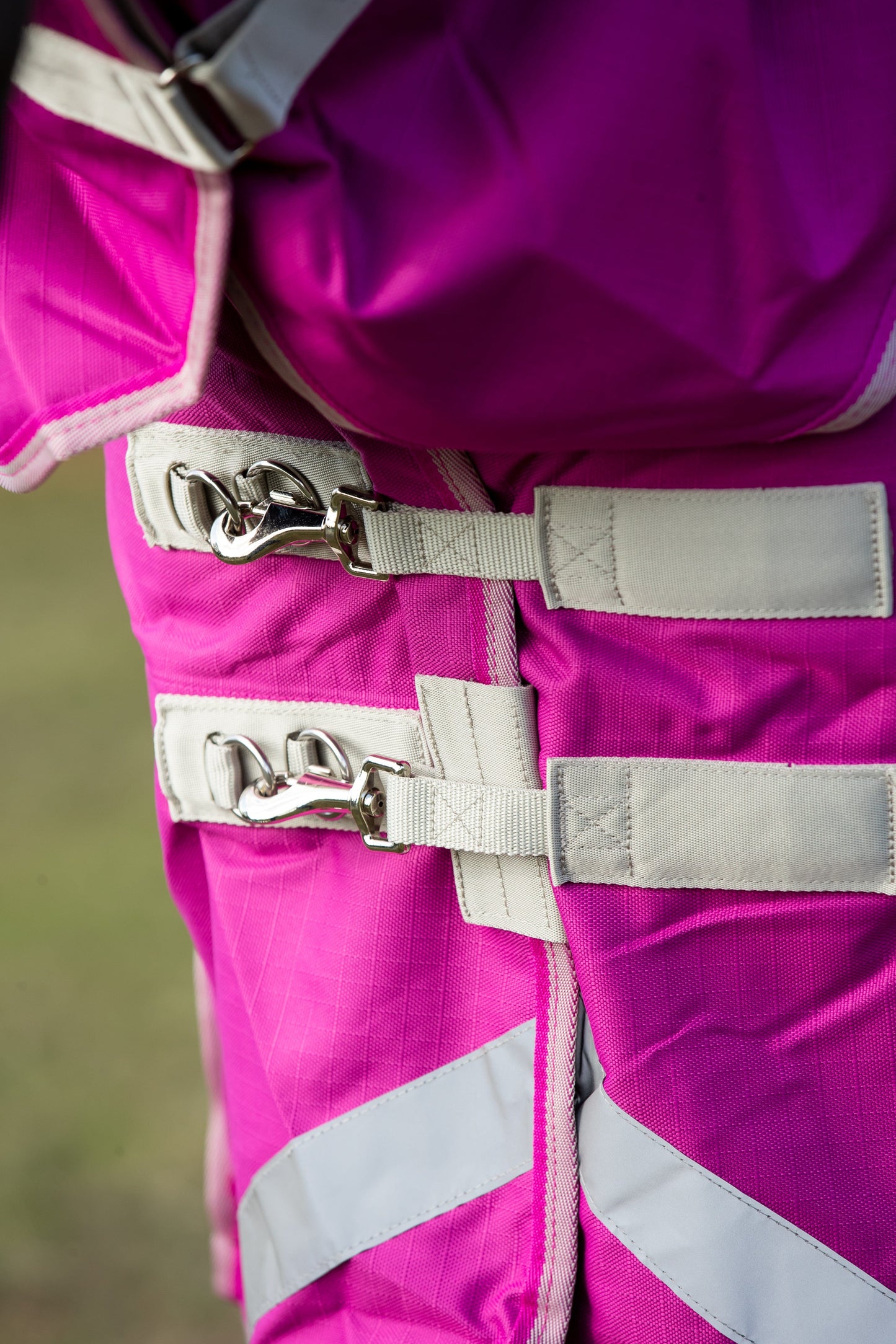 450g Ultimate Fixed Neck Turnout Rug - Mulberry